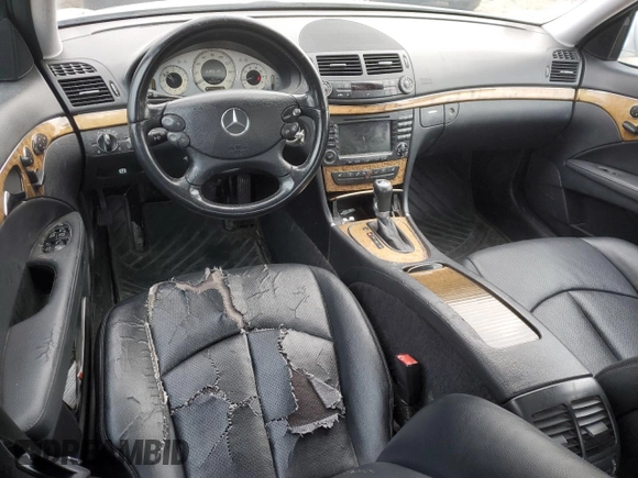 2007 Mercedes-Benz E-Class 3.5L with VIN WDBUF56X17B120288, listed as a Copart auction lot 42972605 with 208,635 mi miles and Salvage Title. Bid and sale history available at carsss.com. Image 8.