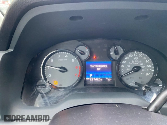 2016 Toyota Tundra SR z VIN 5TFRM5F18GX095787, wystawiony jako Copart lot #58425245 z przebiegiem 227 425 mil mil oraz Czysty tytuł • Clean title. Historia ofert i sprzedaży dostępna na DreamBid. Obrazek 8.