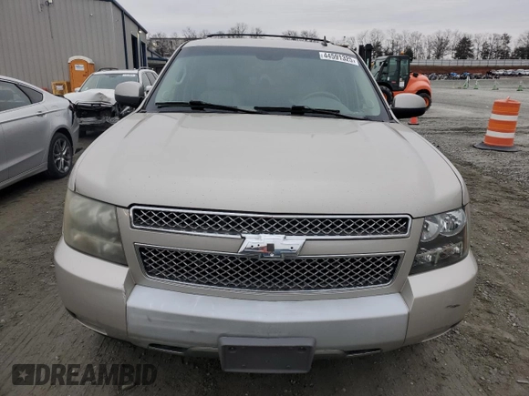 2009 Chevrolet Suburban LT w/1LT with VIN 1GNFK26339R279705, listed as a Copart auction lot 44591325 with 261,810 mi miles and Salvage Title. Bid and sale history available at carsss.com. Image 5.