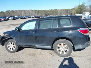 2013 Toyota Highlander with VIN 5TDZA3EH8DS046618, listed as a IAAI auction lot 41223251 with 148,568 mi miles and . Bid and sale history available at DreamBid. Image 14.