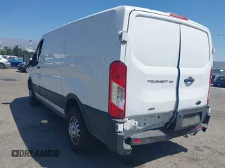 2023 Ford Transit z VIN 1FTYE2Y89PKA72629, wystawiony jako IAAI lot #42633315 z przebiegiem 61 547 mil mil oraz . Historia ofert i sprzedaży dostępna na DreamBid. Obrazek 3.
