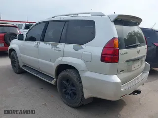 2007 Lexus GX 470 with VIN JTJBT20X570148905, listed as a IAAI auction lot 42025227 with 293,379 mi miles. Bid and sale history available at carsss.com. Image 3.