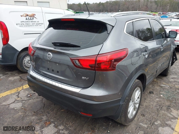 2018 Nissan Rogue Sport SV with VIN JN1BJ1CP3JW105119, listed as a IAAI auction lot 41717064 with 108,434 mi miles. Bid and sale history available at carsss.com. Image 4.