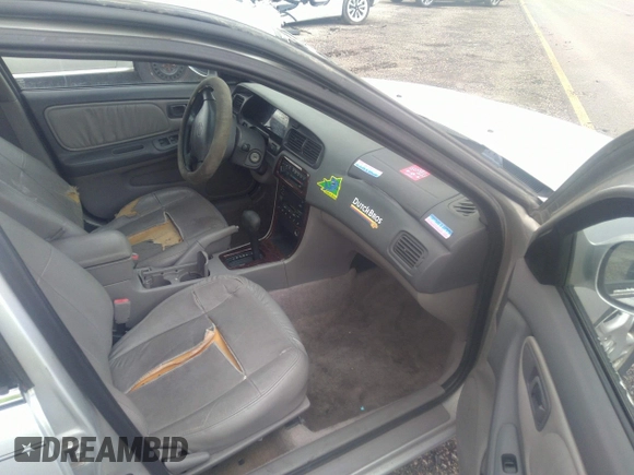 2001 Nissan Altima GXE with VIN 1N4DL01A81C120442, listed as a IAAI auction lot 36104251 with 0 mi miles. Bid and sale history available at carsss.com. Image 5.