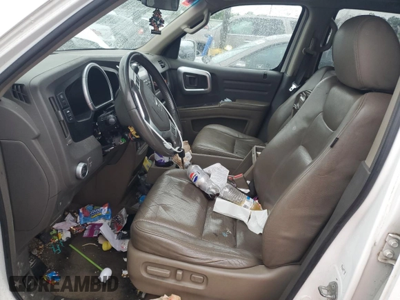 2008 Honda Ridgeline RTL z VIN 2HJYK16578H539899, wystawiony jako Copart lot #54323465 z przebiegiem Nie podano mil oraz Nie do naprawy • Non repairable. Historia ofert i sprzedaży dostępna na DreamBid. Obrazek 7.