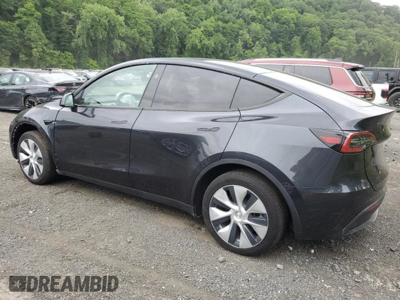 2024 Tesla Model Y с VIN 7SAYGDED2RF040079, выставлен на аукционе Copart как лот 61415675 с пробегом 2 549 миль миль и На запчасти • Non repairable. История ставок и продаж доступна на DreamBid. Изображение 2.