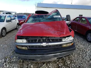2000 Chevrolet Silverado 2500 z VIN 1GCGK24U3YE263454, wystawiony jako Copart lot #80294994 z przebiegiem 171 013 mil mil oraz Szkoda całkowita • Salvage title. Historia ofert i sprzedaży dostępna na DreamBid. Obrazek 5.
