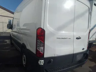 2019 Ford Transit with VIN 1FTYE2CM9KKB09353, listed as a IAAI auction lot 38121359 with 131,124 mi miles and . Bid and sale history available at DreamBid. Image 3.