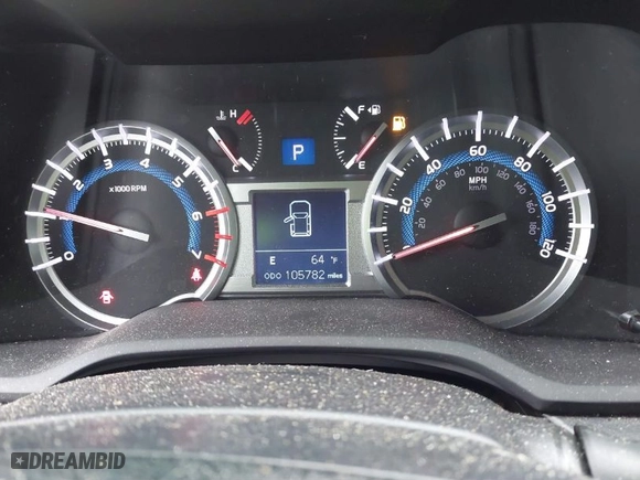 2014 Toyota 4Runner Limited with VIN JTEBU5JR0E5172302, listed as a IAAI auction lot 39452939 with 105,782 mi miles. Bid and sale history available at carsss.com. Image 7.