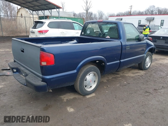 2003 GMC Sonoma SLS with VIN 1GTCS14H138228849, listed as a IAAI auction lot 41541363 with 217,969 mi miles. Bid and sale history available at carsss.com. Image 4.