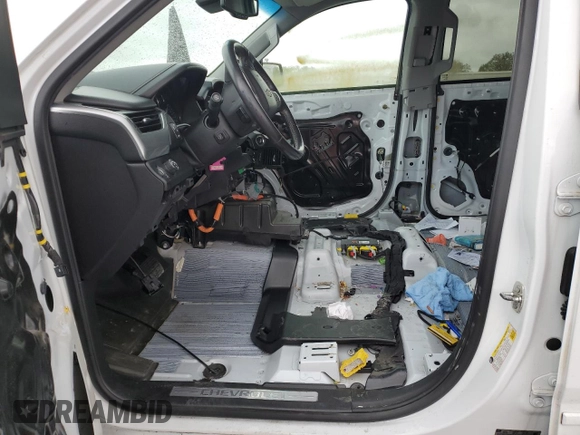 2016 Chevrolet Tahoe LTZ with VIN 1GNSCCKC4GR223339, listed as a Copart auction lot 51135015 with 150,853 mi miles and Salvage title. Bid and sale history available at DreamBid. Image 7.