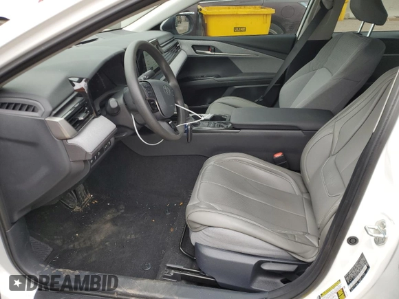 2025 Toyota Camry LE с VIN 4T1DBADK1SU510796, выставлен на аукционе Copart как лот 55029975 с пробегом 11 037 миль миль и Списание • Salvage title. История ставок и продаж доступна на DreamBid. Изображение 7.