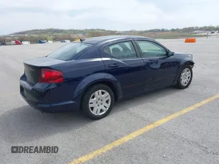 2014 Dodge Avenger SE z VIN 1C3CDZABXEN161671, wystawiony jako IAAI lot #41985833 z przebiegiem 127 326 mil mil oraz . Historia ofert i sprzedaży dostępna na DreamBid. Obrazek 4.