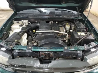 2005 Chevrolet TrailBlazer LS with VIN 1GNDT13S452283436, listed as a Copart auction lot 67575984 with 168,045 mi miles and Clean Title. Bid and sale history available at DreamBid. Image 12.