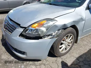 2008 Nissan Altima 2.5 with VIN 1N4AL21E28N550077, listed as a IAAI auction lot 41812456 with 274,030 mi miles. Bid and sale history available at carsss.com. Image 13.