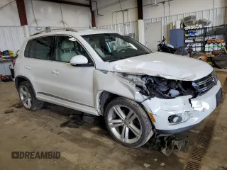 2016 Volkswagen Tiguan S with VIN WVGBV7AX0GW607632, listed as a Copart auction lot 47170495 with 85,628 mi miles and Clean Title. Bid and sale history available at DreamBid. Image 4.