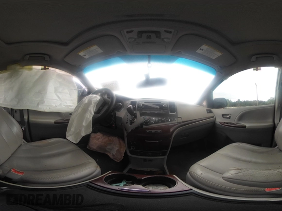 2012 Toyota Sienna XLE AAS с VIN 5TDYK3DC8CS276589, выставлен на аукционе IAAI как лот 42252242 с пробегом 221 618 миль миль и . История ставок и продаж доступна на DreamBid. Изображение 21.