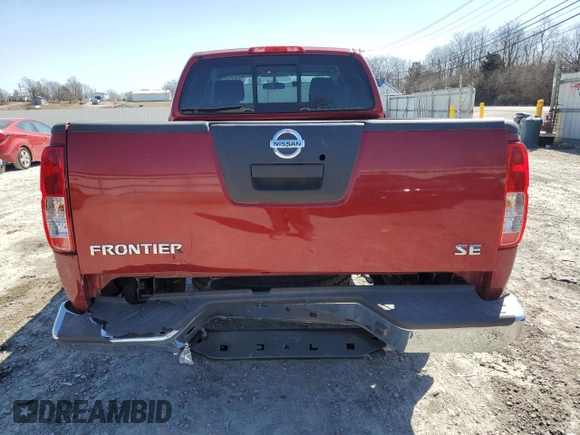2010 Nissan Frontier XE с VIN 1N6BD0CT5AC430719, выставлен на аукционе Copart как лот 46937415 с пробегом 130 695 миль миль и Списание • Salvage title. История ставок и продаж доступна на DreamBid. Изображение 6.