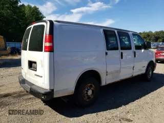 2006 Chevrolet Express Cargo Van with VIN 1GCGG25VX61197501, listed as a Copart auction lot 70395184 with 241,805 mi miles and Clean Title. Bid and sale history available at carsss.com. Image 3.
