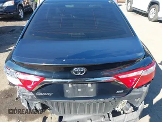 2015 Toyota Camry XLE z VIN 4T1BF1FK6FU942010, wystawiony jako IAAI lot #41637195 z przebiegiem 87 807 mil mil oraz . Historia ofert i sprzedaży dostępna na DreamBid. Obrazek 17.