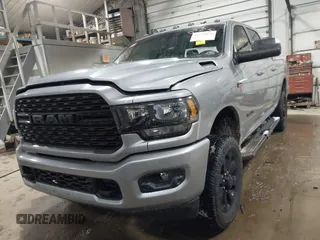 2022 Ram 2500 Big Horn with VIN 3C6UR5DJ7NG216185, listed as a IAAI auction lot 41271076 with 35,683 mi miles. Bid and sale history available at carsss.com. Image 2.