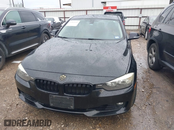 2015 BMW 3 Series 328i with VIN WBA3A5G50FNS91133, listed as a IAAI auction lot 41890141 with 119,495 mi miles. Bid and sale history available at carsss.com. Image 12.