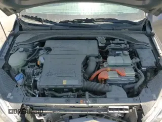 2020 Hyundai Ioniq SE with VIN KMHC65LD4LU207572, listed as a Copart auction lot 54187205 with 136,887 mi miles and Salvage title. Bid and sale history available at DreamBid. Image 17.