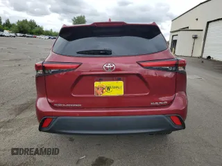 2021 Toyota Highlander XLE with VIN 5TDHZRBH5MS122811, listed as a Copart auction lot 57135585 with 85,703 mi miles and Salvage title. Bid and sale history available at DreamBid. Image 6.