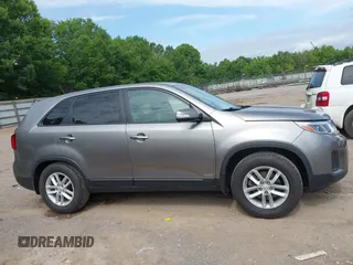 2015 Kia Sorento LX with VIN 5XYKTCA6XFG650154, listed as a IAAI auction lot 42462530 with 120,966 mi miles and . Bid and sale history available at DreamBid. Image 13.