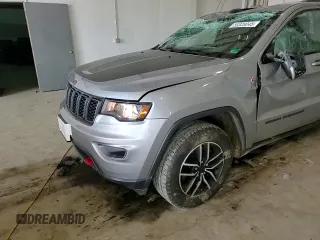 2021 Jeep Grand Cherokee Trailhawk z VIN 1C4RJFLG9MC502171, wystawiony jako Copart lot #59328045 z przebiegiem 154 012 mil mil oraz Szkoda całkowita • Salvage title. Historia ofert i sprzedaży dostępna na DreamBid. Obrazek 13.