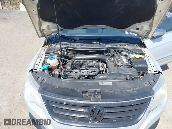 2011 Volkswagen CC Sport with VIN WVWMP7AN9BE705823, listed as a IAAI auction lot 41994900 with 141,382 mi miles and . Bid and sale history available at DreamBid. Image 10.
