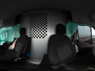 2022 Ford E-Transit Cargo z VIN 1FTBW3XK4NKA09599, wystawiony jako IAAI lot #41562551 z przebiegiem 58 035 mil mil oraz . Historia ofert i sprzedaży dostępna na DreamBid. Obrazek 21.