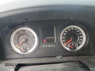 2014 Ram 1500 Express z VIN 1C6RR7KT4ES313245, wystawiony jako Copart lot #59291955 z przebiegiem 191 397 mil mil oraz Czysty tytuł • Clean title. Historia ofert i sprzedaży dostępna na DreamBid. Obrazek 9.