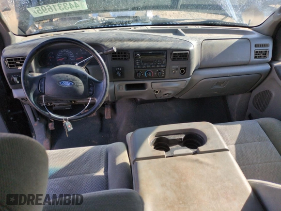 2003 Ford Super Duty F-250 XL with VIN 1FTNX21P03ED15381, listed as a Copart auction lot 44331695 with 140,802 mi miles and Salvage Title. Bid and sale history available at carsss.com. Image 8.