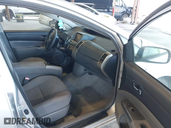 2009 Toyota Prius with VIN JTDKB20U293472505, listed as a IAAI auction lot 41988240 with 147,021 mi miles. Bid and sale history available at carsss.com. Image 5.