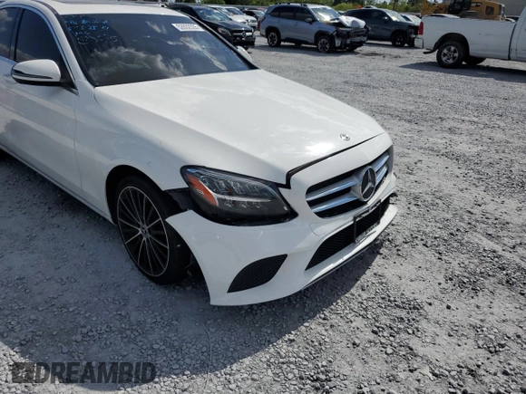 2021 Mercedes-Benz C 300 z VIN W1KWF8DB0MR652112, wystawiony jako Copart lot #52832335 z przebiegiem Nie podano mil oraz Nie do naprawy • Non repairable. Historia ofert i sprzedaży dostępna na DreamBid. Obrazek 12.