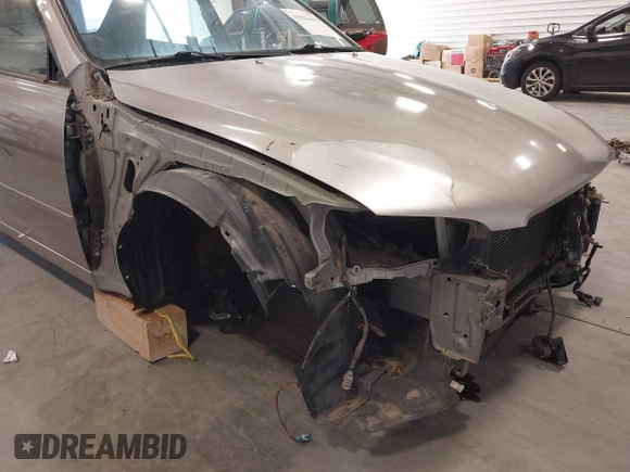 2004 Lexus IS 300/350 z VIN JTHBD192540091486, wystawiony jako IAAI lot #41826491 z przebiegiem Nie podano mil oraz . Historia ofert i sprzedaży dostępna na DreamBid. Obrazek 13.