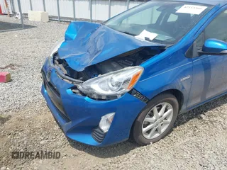 2016 Toyota Prius One z VIN JTDKDTB30G1117670, wystawiony jako IAAI lot #42115566 z przebiegiem 177 011 mil mil oraz . Historia ofert i sprzedaży dostępna na DreamBid. Obrazek 6.