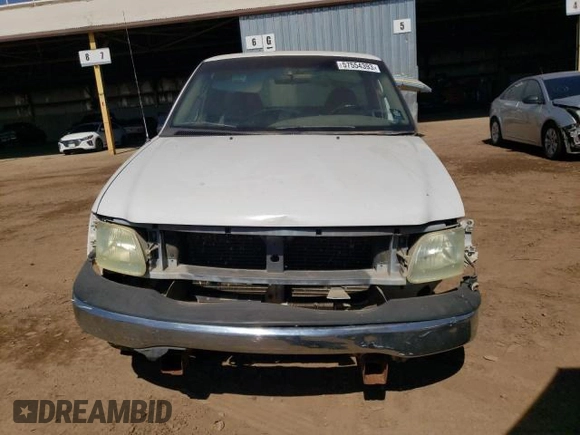 2003 Ford F-150 XL with VIN 2FTRF17W83CA35419, listed as a Copart auction lot 44065935 with 243,533 mi miles and Clean Title. Bid and sale history available at DreamBid. Image 5.