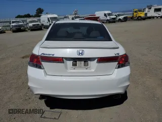 2011 Honda Accord EX-L z VIN 1HGCP3F84BA028356, wystawiony jako Copart lot #57917095 z przebiegiem 162 179 mil mil oraz Szkoda całkowita • Salvage title. Historia ofert i sprzedaży dostępna na DreamBid. Obrazek 6.