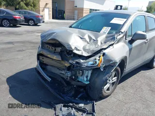 2020 Chevrolet Trax LS with VIN KL7CJKSB3LB353522, listed as a IAAI auction lot 42100884 with Not provided miles and . Bid and sale history available at DreamBid. Image 6.