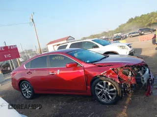 2014 Nissan Altima S with VIN 1N4AL3AP3EN351364, listed as a IAAI auction lot 40311520 with 236,550 mi miles and . Bid and sale history available at carsss.com. Image 13.