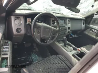 2015 Ford Expedition XLT z VIN 1FMJU1JT3FEF39744, wystawiony jako Copart lot #53381645 z przebiegiem Nie podano mil oraz Szkoda całkowita • Salvage title. Historia ofert i sprzedaży dostępna na DreamBid. Obrazek 8.