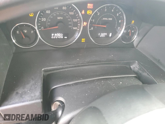 2010 Jeep Commander Sport с VIN 1J4RH4GK7AC157632, выставлен на аукционе Copart как лот 58927915 с пробегом 225 428 миль миль и Списание • Salvage title. История ставок и продаж доступна на DreamBid. Изображение 9.