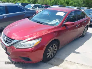 2016 Nissan Altima SR with VIN 1N4AL3AP9GC261277, listed as a IAAI auction lot 42101629 with 192,380 mi miles and . Bid and sale history available at carsss.com. Image 2.