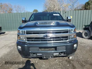 2019 Chevrolet Silverado 3500HD High Country with VIN 1GC4KYEY3KF257534, listed as a Copart auction lot 78550964 with 254,955 mi miles and Non Repairable. Bid and sale history available at carsss.com. Image 5.