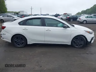 2021 Kia Forte GT-Line с VIN 3KPF34AD4ME414714, выставлен на аукционе IAAI как лот 42356802 с пробегом 32 242 миль миль и . История ставок и продаж доступна на DreamBid. Изображение 13.