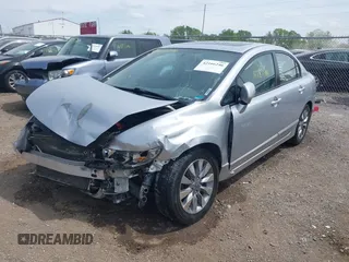 2009 Honda Civic EX-L z VIN 2HGFA16989H343295, wystawiony jako IAAI lot #42166246 z przebiegiem 147 871 mil mil oraz . Historia ofert i sprzedaży dostępna na DreamBid. Obrazek 6.