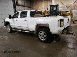 2015 GMC Sierra 2500HD SLT z VIN 1GT12ZE80FF600704, wystawiony jako Copart lot #46069905 z przebiegiem 256 330 mil mil oraz Szkoda całkowita • Salvage title. Historia ofert i sprzedaży dostępna na DreamBid. Obrazek 2.