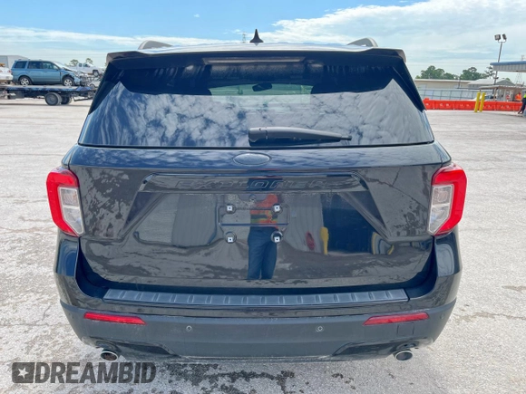 2022 Ford Explorer ST-Line z VIN 1FMSK7KH8NGA86473, wystawiony jako Copart lot #59979545 z przebiegiem 61 412 mil mil oraz Szkoda całkowita • Salvage title. Historia ofert i sprzedaży dostępna na DreamBid. Obrazek 6.